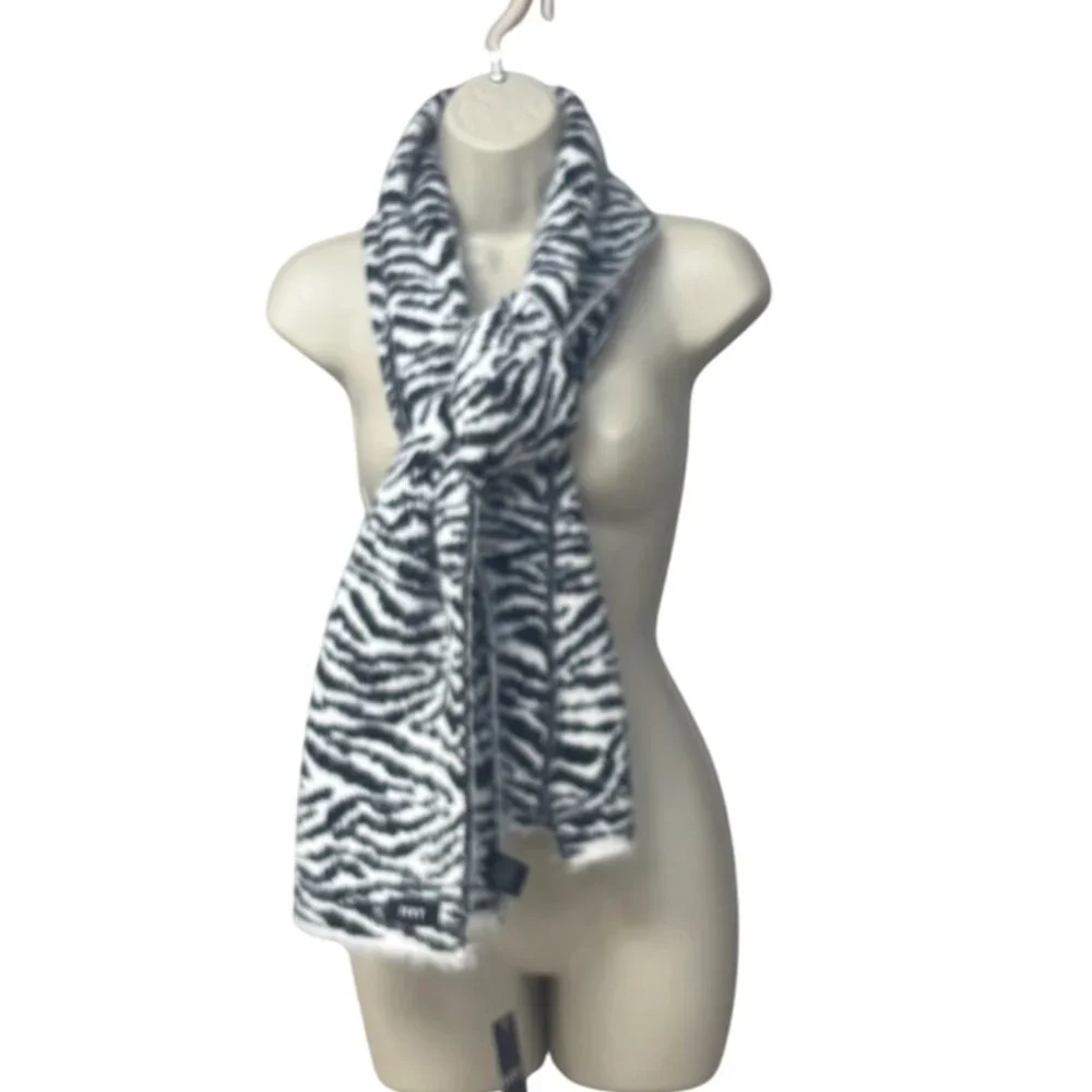 Dkny fuzzy animal
